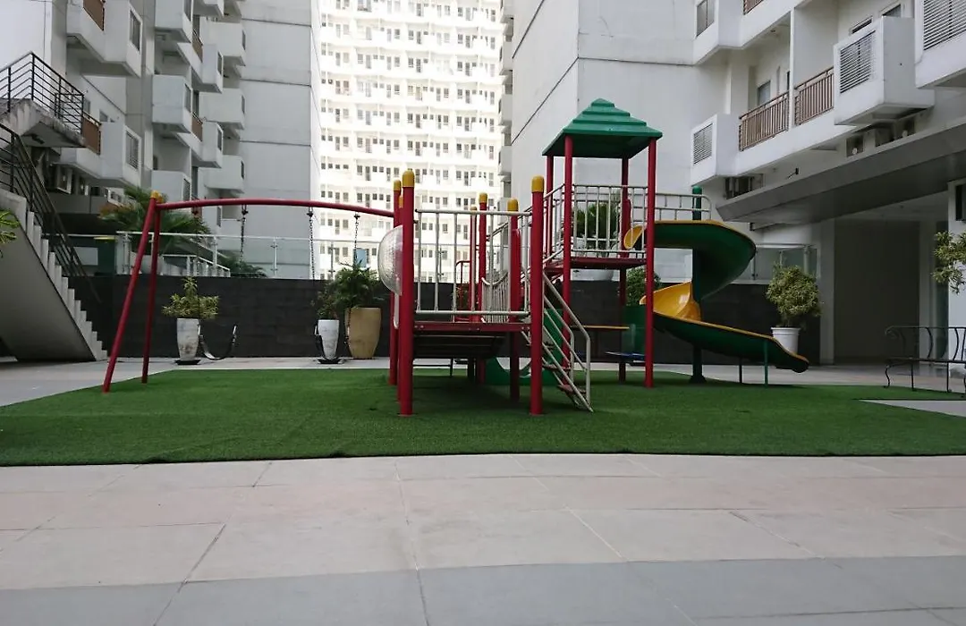 Kozy Room Sentul Tower Apartemen-1